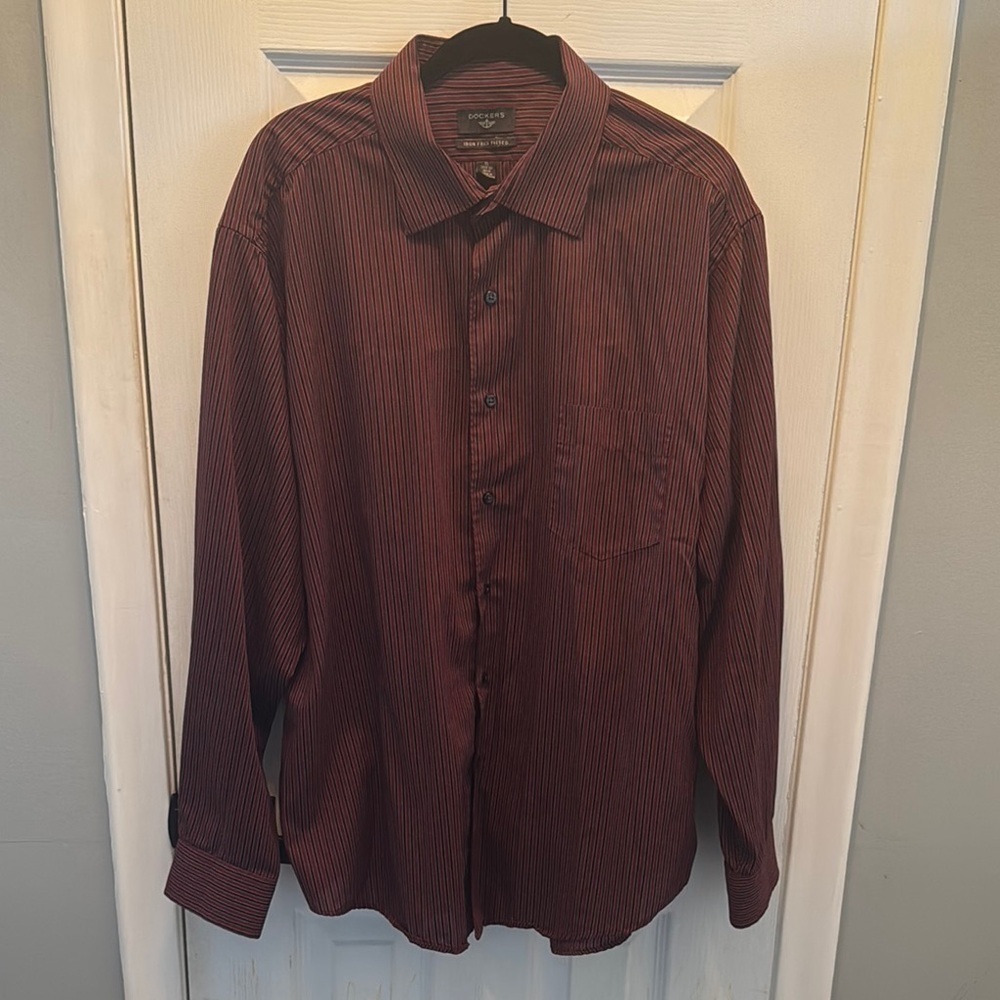 Dockers Men's Deep Red Striped Button Down